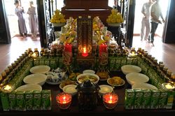 Tại sao khi cúng cô hồn thường có cháo trắng loãng?