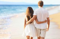 Tại sao tình yêu thời hiện đại lại trở nên mong manh?