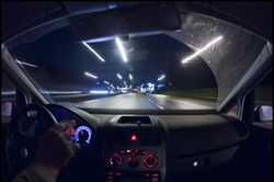 12 kinh nghiệm 'xương máu' khi lái xe đường dài vào ban đêm