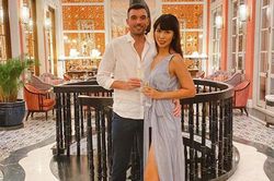 Chồng Tây của Hà Anh nói gì khi vợ viết 'đàn ông ngoại tình, đàn bà xâu xé'