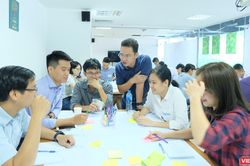 Lãnh đạo thời 4.0: Chuyển từ tư duy phản ứng sang tư duy sáng tạo