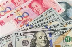 Đồng USD - 'vũ khí' đe dọa ngành tài chính ngân hàng Trung Quốc