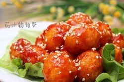 Nhà chỉ còn trứng cút rẻ tiền, đem sốt cà chua lại trôi cơm bất ngờ