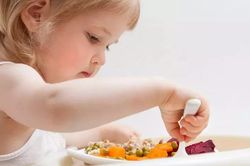 Làm gì khi trẻ bị dị ứng thức ăn?