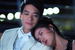 Giành được người yêu xinh đẹp, tôi tá hỏa bị đòi tình phí