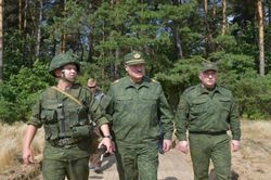 Tổng thống Belarus đe đóng cửa nhà máy có công nhân biểu tình