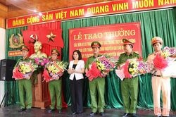 Chủ tịch Bắc Ninh khen thưởng các đơn vị công an giải cứu bé trai bị bắt cóc