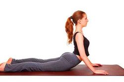 10 động tác chữa đau lưng, đau vai hiệu quả nhất