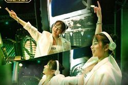 Bị dân tình 'bóc' khoảnh khắc đi dép lê tại Rap Việt, DJ Mie vui vẻ: Lúc đầu đi giày hầm hồ lắm nhưng... đứng không nổi