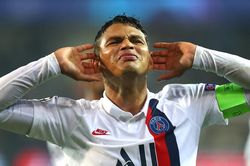 Thiago Silva chia tay PSG sau 9 năm