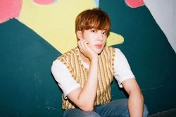 Fan phẫn nộ khi bản remix 'Dynamite' của BTS tuyệt nhiên không có giọng Jin