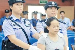 Chân dung 'mẹ mìn, bố mìn' buôn bán trẻ em trên thế giới