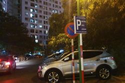 Chiêu mới 'xẻ thịt' vỉa hè ở Thủ đô: Chính quyền địa phương bất lực?