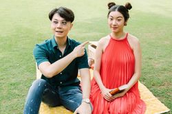 Búi tóc natra chụp ảnh hạnh phúc bên ông xã, Thúy Vân nhờ dân mạng nghĩ giúp caption và cái kết