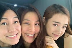 Rũ bỏ phấn son, Diễm My 9X bị 'chặt đẹp' bởi nhan sắc rạng rỡ của 'gái một con' Nhã Phương