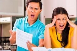 Được chồng bảo lãnh sang nước ngoài, sống chẳng khác gì bạn trọ chung nhà