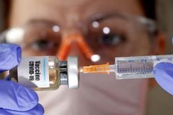Italy thử nghiệm vaccine ngừa COVID-19 trên tình nguyện viên