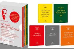 Ra mắt bộ sách Hồ Chí Minh - Tác phẩm bảo vật quốc gia