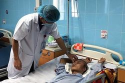 Cứu thành công bệnh nhân bị tai nạn xe máy với vết thương cực hy hữu