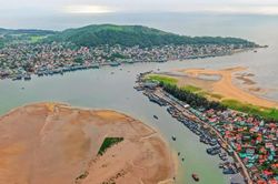 Hoàng Mai coi trọng 'mũi' phát triển kinh tế biển