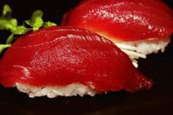 Sự thật tàn khốc đằng sau miếng sushi cá ngừ, biết rồi nhiều người sẽ phải đắn đo trước khi ăn