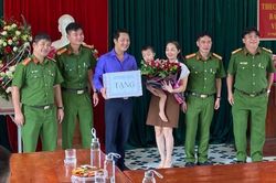 Gia đình bé trai 2,5 tuổi bị bắt cóc gửi lời cảm ơn công an: 'Đây là chiến công rất lớn các anh dành cho gia đình tôi, cho nhân dân cả nước'