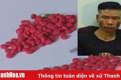 Vừa mua ma túy về đến quán ăn thì bị bắt