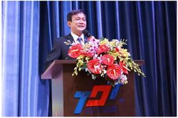 Hiệu trưởng ĐH Tôn Đức Thắng tự ý gia hạn thêm nhiệm kỳ cho mình