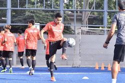 Thái Lan chi tiền tỷ để thử Covid-19 tại Thai League