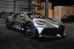Siêu phẩm Bugatti Divo có giá 'khóc thét' 135 tỷ đồng tại Mỹ