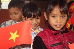 Gia Lai: Khai giảng không thả bóng bay, không sử dụng rác thải nhựa