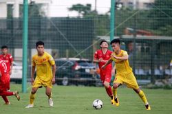 Bóng đá Việt Nam hôm nay: U22 Việt Nam bất phân thắng bại với CLB Viettel