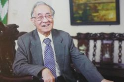 Học giả Phan Ngọc qua đời ở tuổi 96