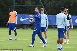 Bốn cầu thủ mắc COVID-19, Chelsea 'run rẩy' trước mùa giải mới
