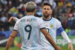 Aguero ngầm xác nhận Messi tới Man City