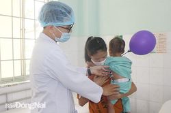 Truyền 10 đơn vị máu, phẫu thuật cứu sống bé gái 3 tuổi