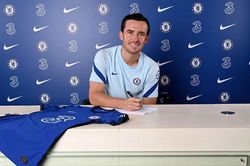 Chelsea chiêu mộ hậu vệ đắt giá nhất lịch sử
