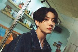 Jungkook BTS khổ sở khi quay cảnh solo trong 'Dynamite'
