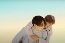 Tất tần tật những bí mật hài hước thổi hồn cho MV 'Dynamite' của BTS