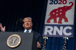 Bầu cử Mỹ 2020: Ông Trump chính thức tiếp nhận đề cử của đảng Cộng hòa, cáo buộc ông Biden phá hoại 'sự vĩ đại của Mỹ'
