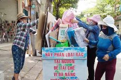 Thay đổi thói quen của hội viên, phụ nữ trong phân loại rác, giúp bảo vệ môi trường