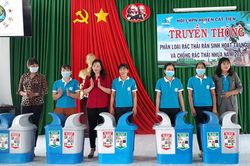 Phụ nữ Cát Tiên xây dựng mô hình bảo vệ môi trường