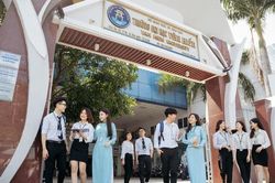 Một Đại học ở TP.HCM giảm 40% học phí, miễn phí tiền ăn, nhà trọ cho tân sinh viên