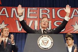 TT Trump sẽ dùng chiến lược lội ngược dòng của ông Bush?