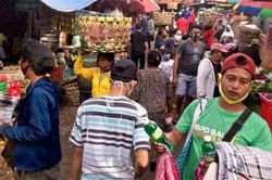 Hoãn mở cửa lại thiên đường du lịch Bali: Kẻ tuyệt vọng, người thở phào nhẹ nhõm