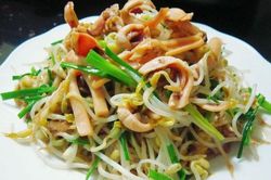 Cách làm món lòng gà xào giá đỗ đơn giản mà ngon cơm