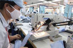 Chấm dứt hợp đồng với người lao động một cách vô cớ là vi phạm pháp luật