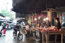 Mất an toàn thực phẩm: Nỗi lo thường trực ở chợ truyền thống