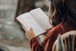 Tìm lại chính mình sau mối tình đầu tan vỡ