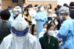 Covid-19 ở Hàn Quốc: 10 triệu dân Seoul bước vào tuần lễ tạm dừng hoạt động